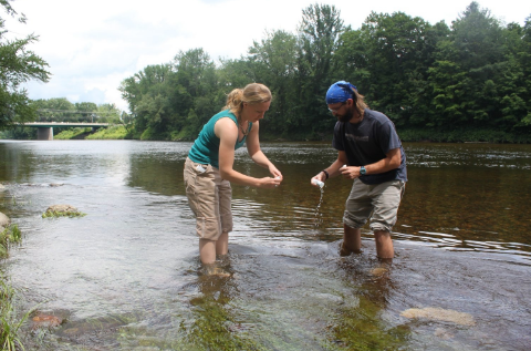 水庫(kù)水質(zhì)采集方法