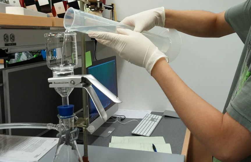 對(duì)BOD水質(zhì)樣品進(jìn)行稀釋 對(duì)BOD水質(zhì)樣品進(jìn)行稀釋