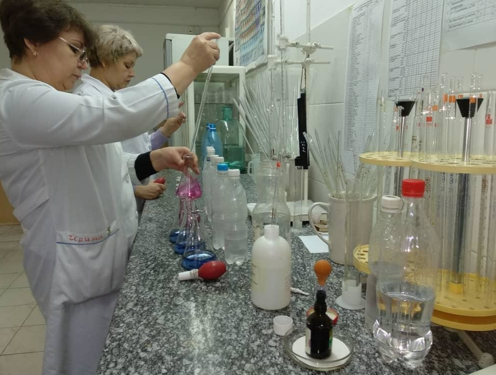 配置檢測苯胺時(shí)所需的試劑 配置檢測苯胺時(shí)所需的試劑